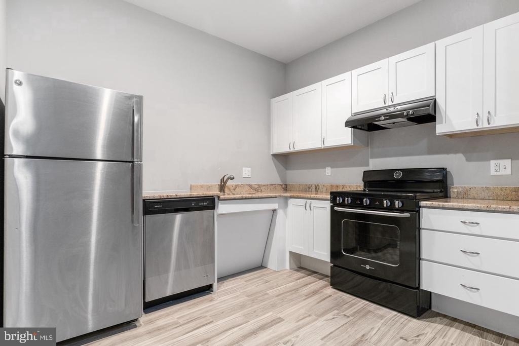 616 S 4th Street - Photo 0