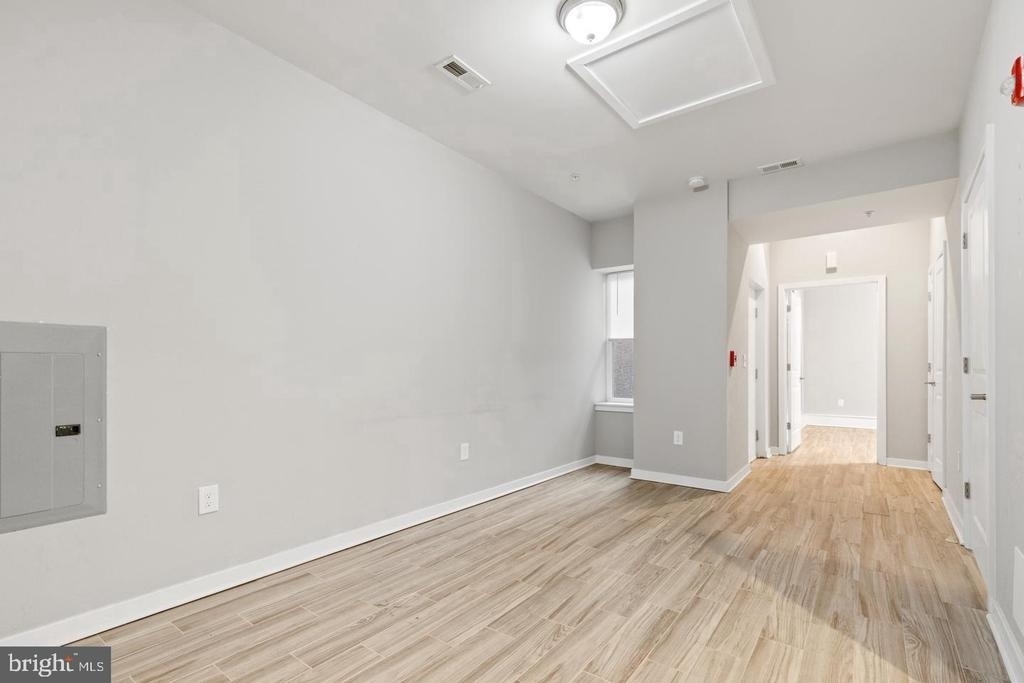 616 S 4th Street - Photo 3