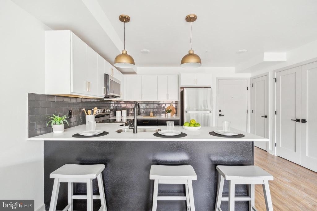 6515 Ridge Avenue - Photo 3