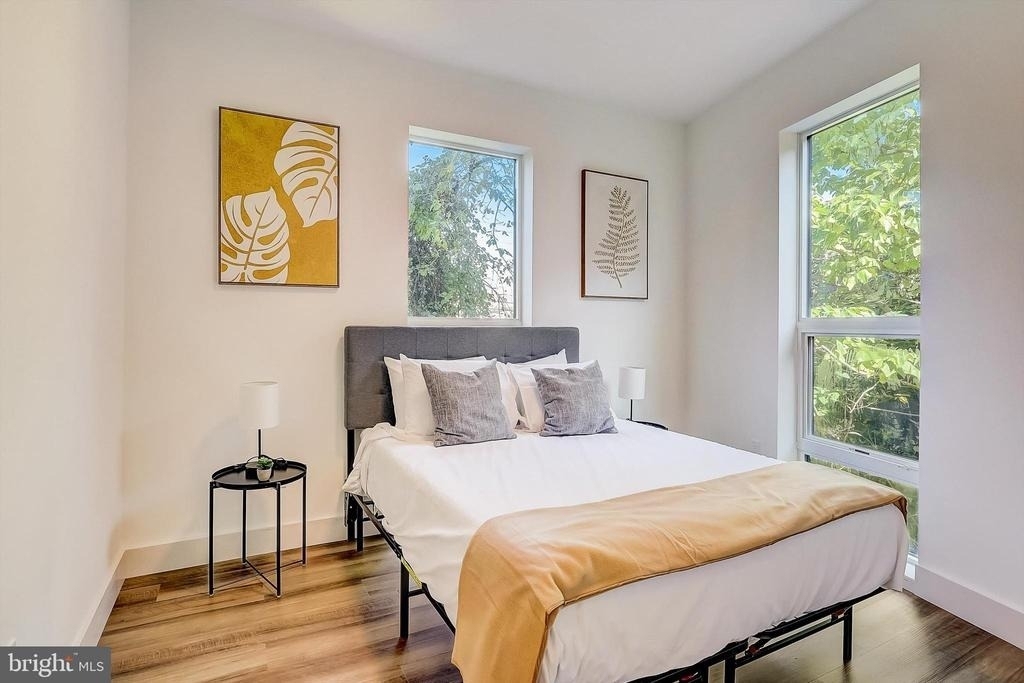 3029 W Glenwood Avenue - Photo 15