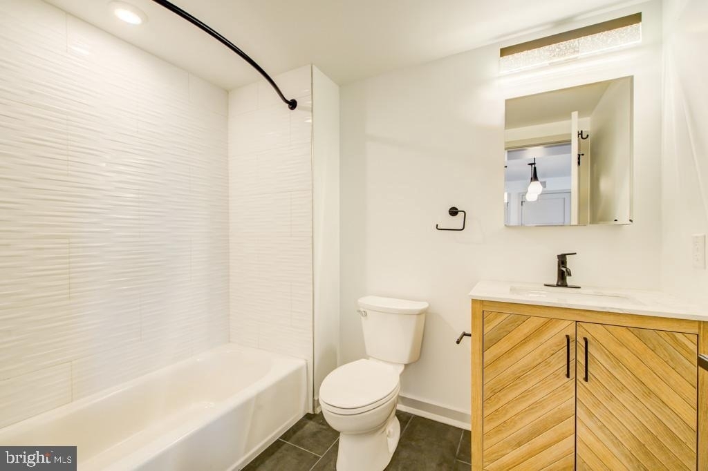 5001 Umbria Street - Photo 2