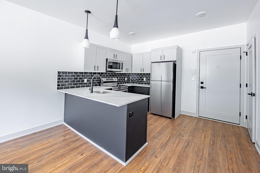 5001 Umbria Street - Photo 0