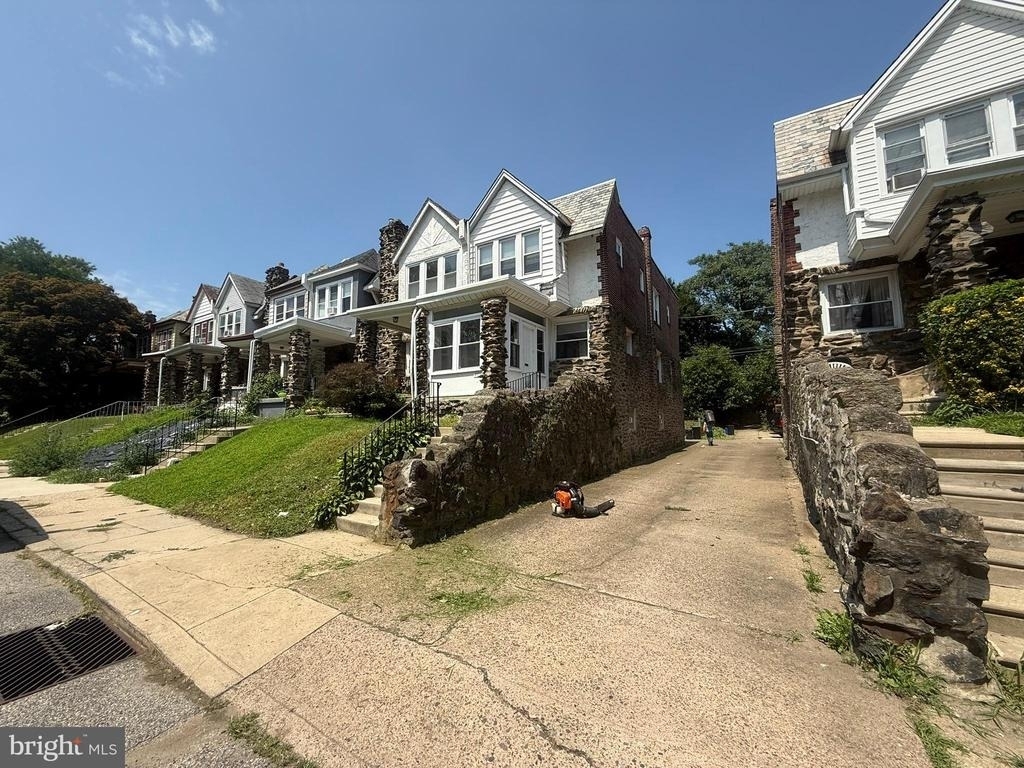 373 E Cliveden Street - Photo 0