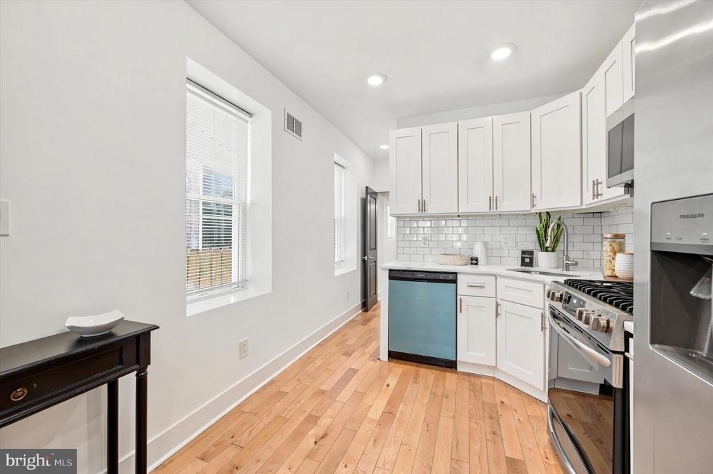 3171 Cedar Street - Photo 6