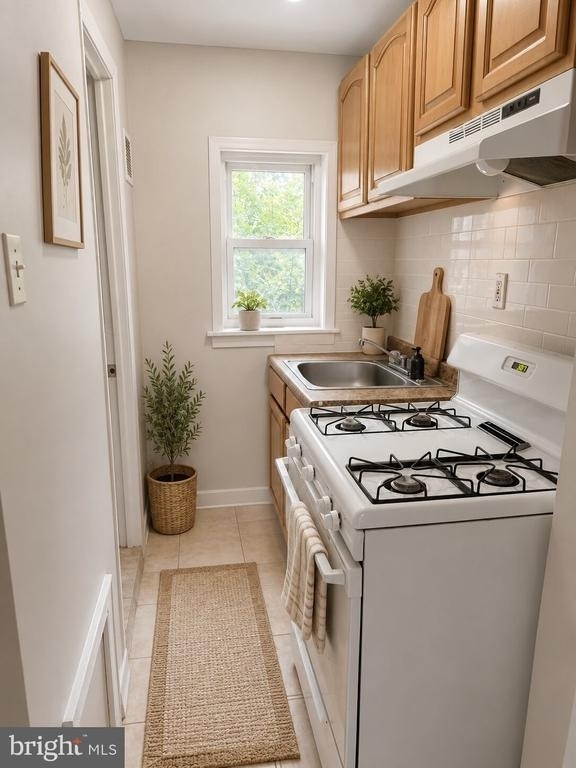 2037 N 8th Street - Photo 1