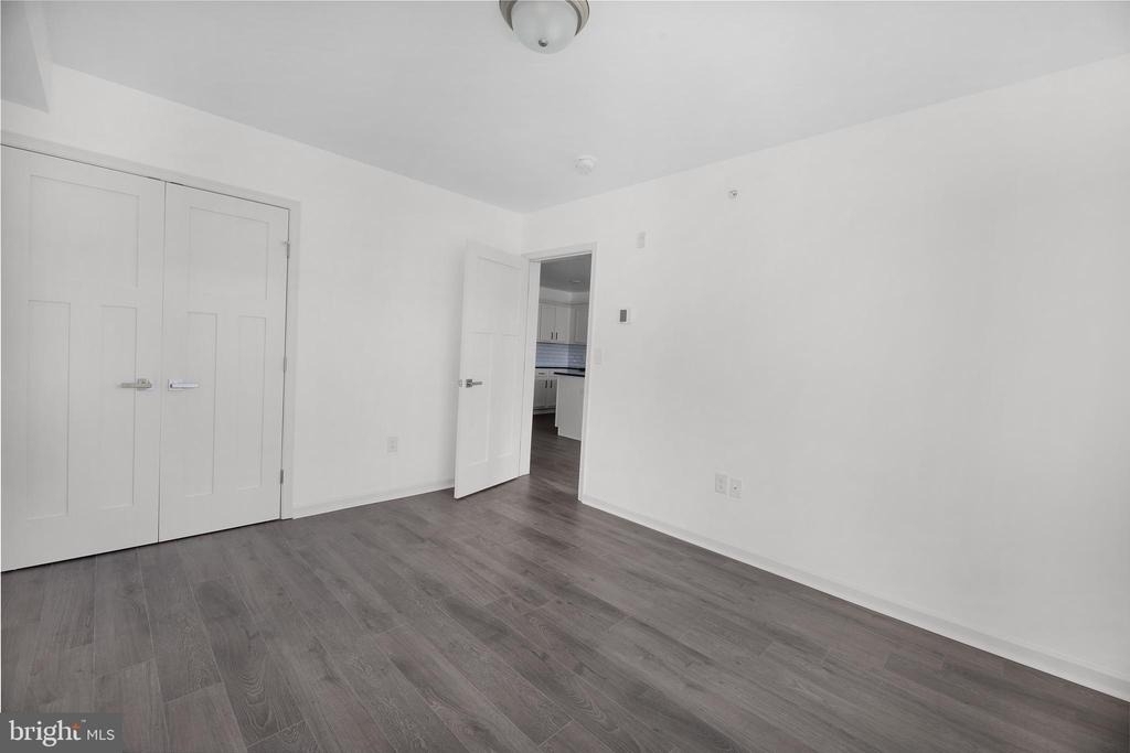 6618 Ridge Avenue - Photo 5