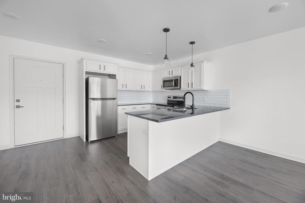 6618 Ridge Avenue - Photo 2