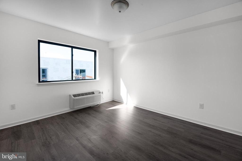 6618 Ridge Avenue - Photo 4