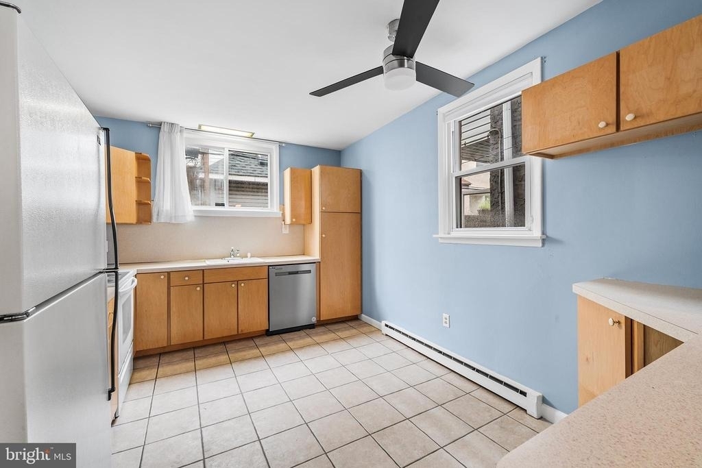 2336 S Carlisle Street - Photo 4
