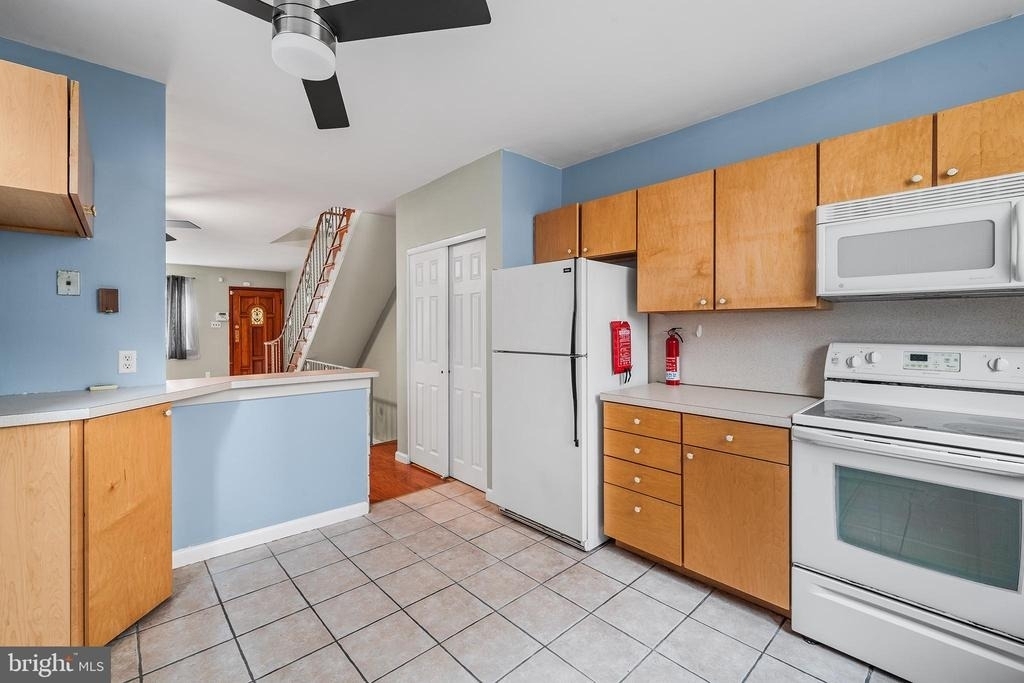 2336 S Carlisle Street - Photo 6