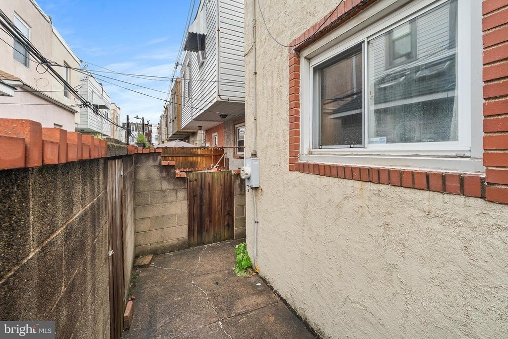 2336 S Carlisle Street - Photo 18