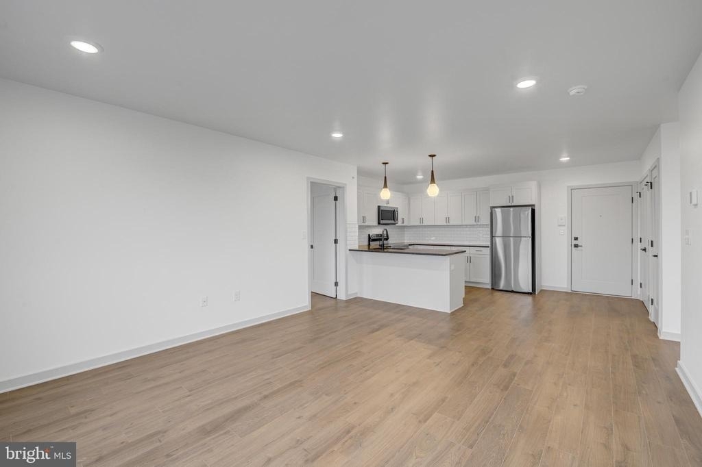 6808 Ridge Avenue - Photo 5