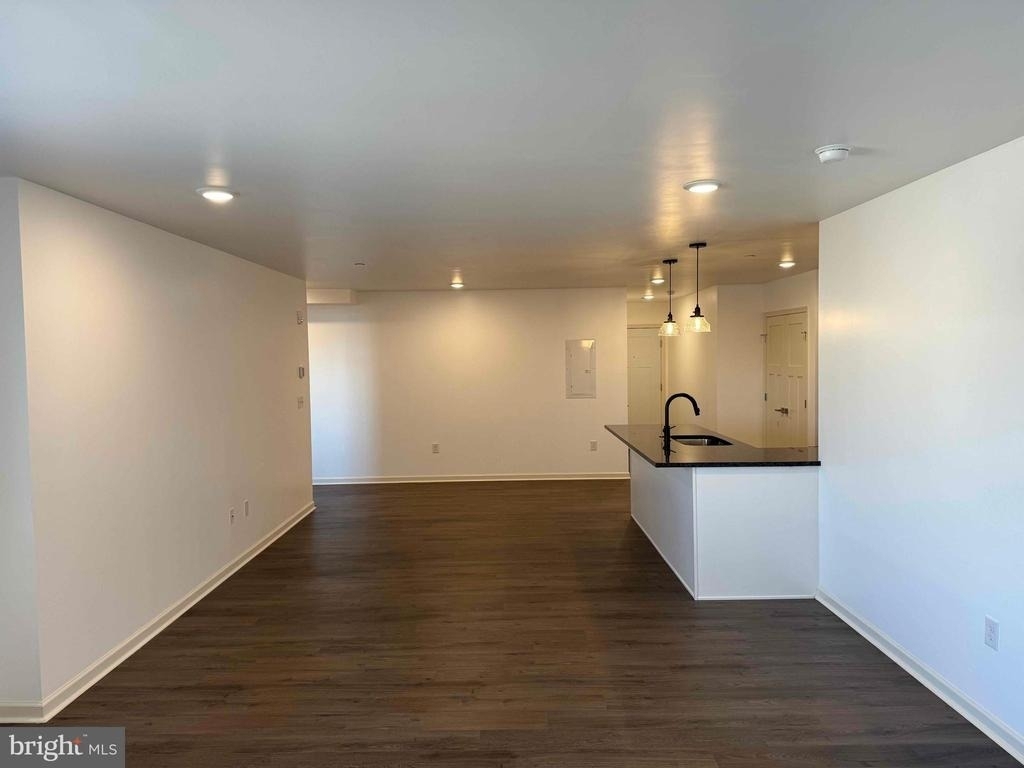 6618 Ridge Avenue - Photo 4