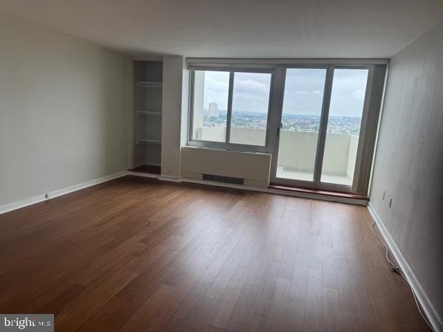 604 S Washington Square - Photo 4