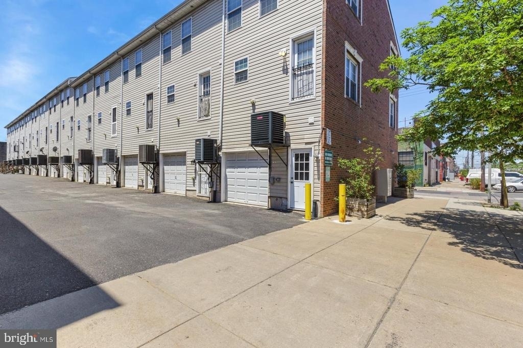 2683 Edgemont Street - Photo 32