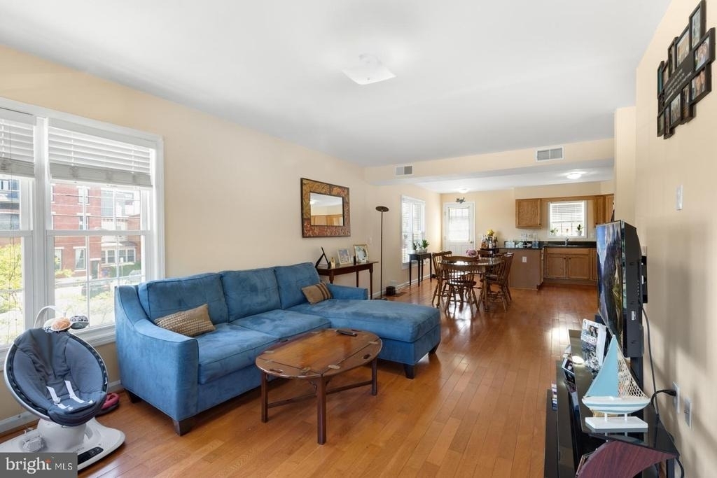 2683 Edgemont Street - Photo 5