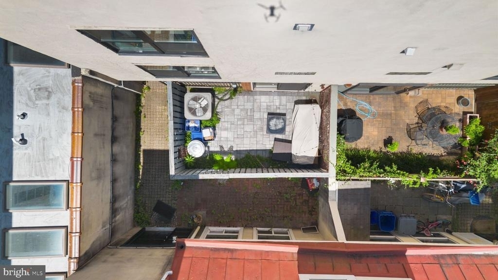 830 Lombard Street - Photo 33