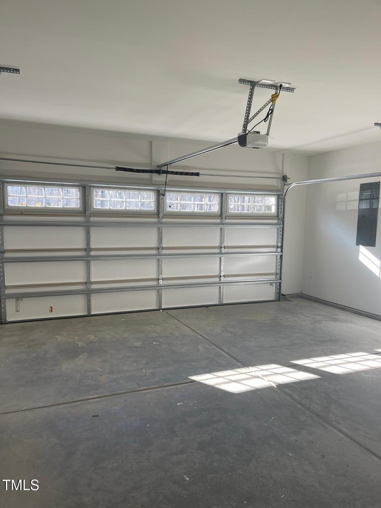 852 Money Island Place - Photo 32