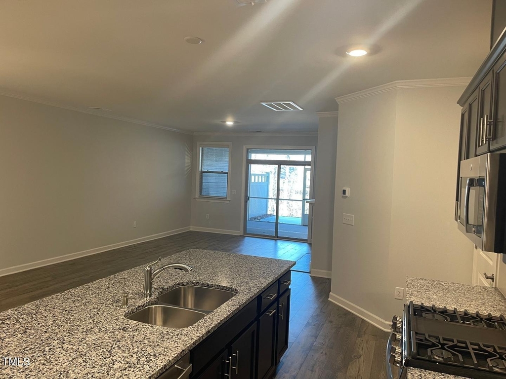 852 Money Island Place - Photo 5