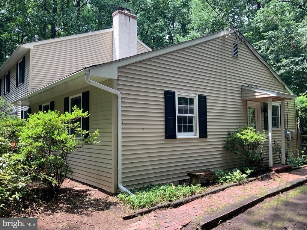 413 Fruit Farm Road - Photo 2