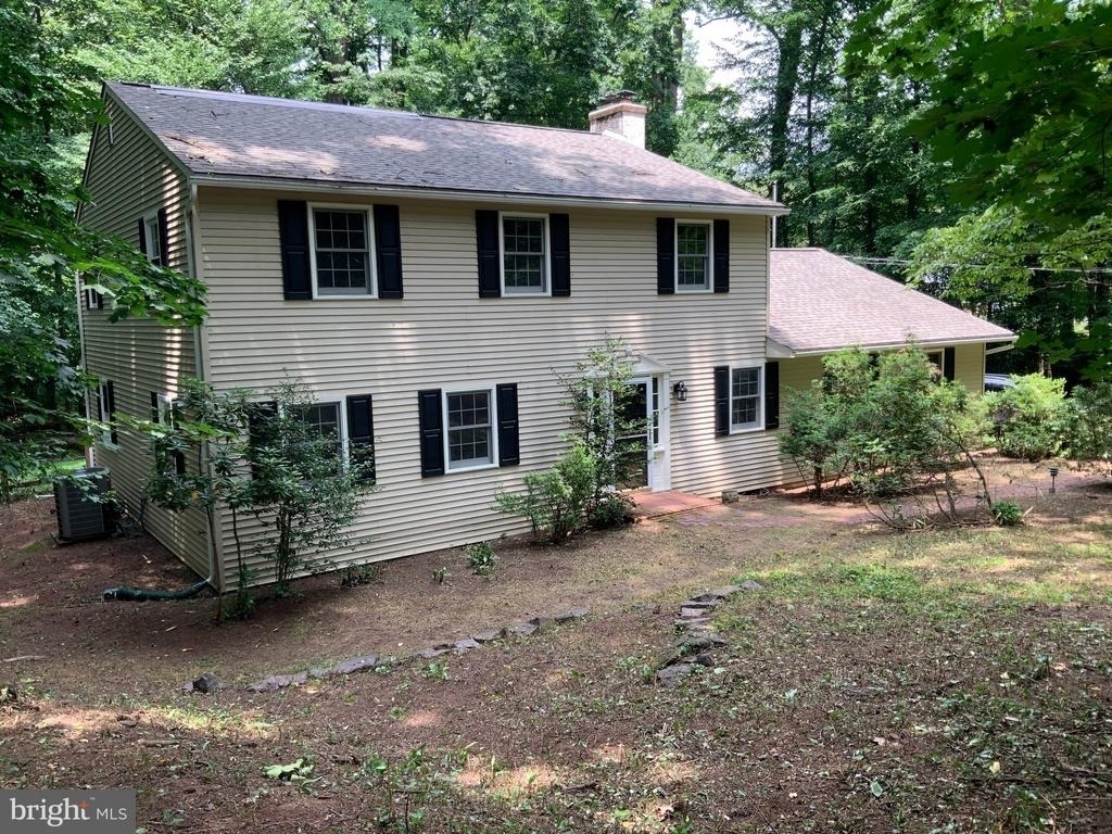 413 Fruit Farm Road - Photo 0