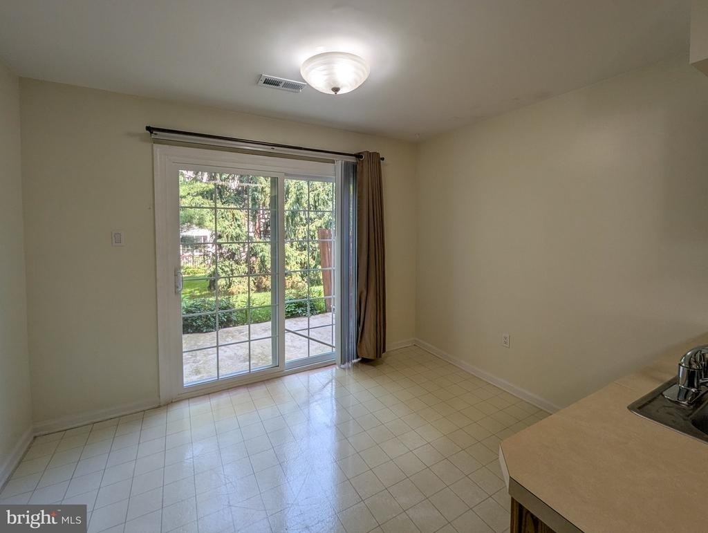 7102 Union Court - Photo 8