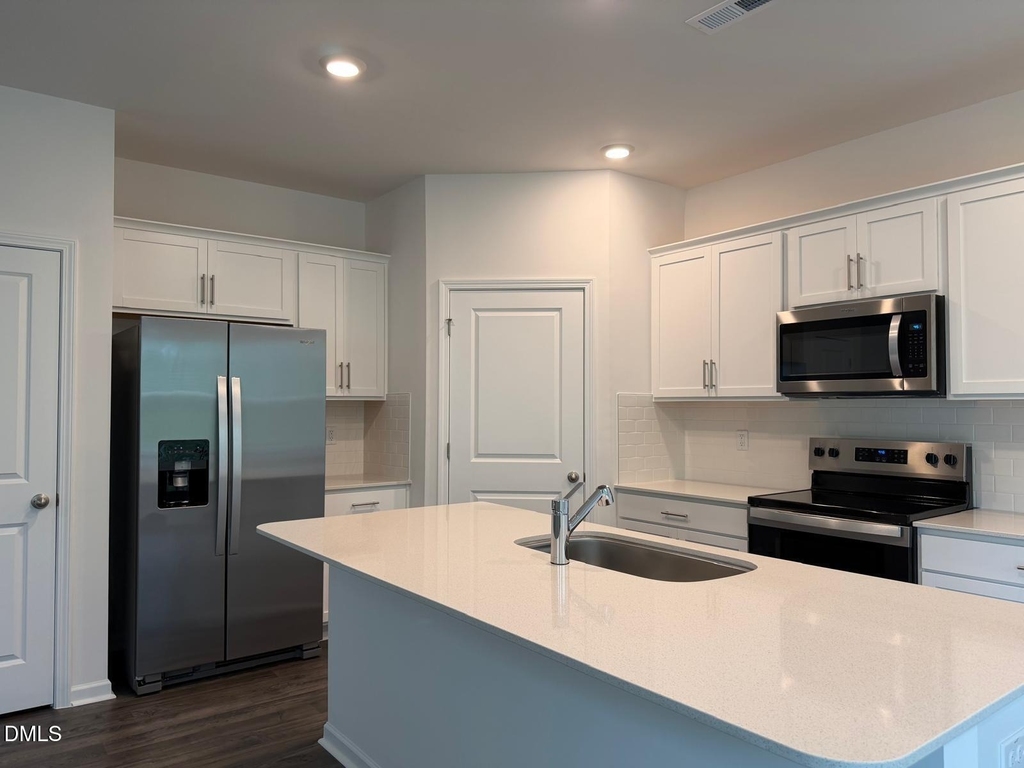228 Chapel Street - Photo 5