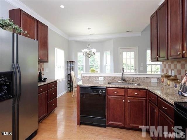 613 Hanson Road - Photo 3