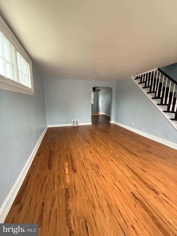 252 W 21st Street - Photo 2