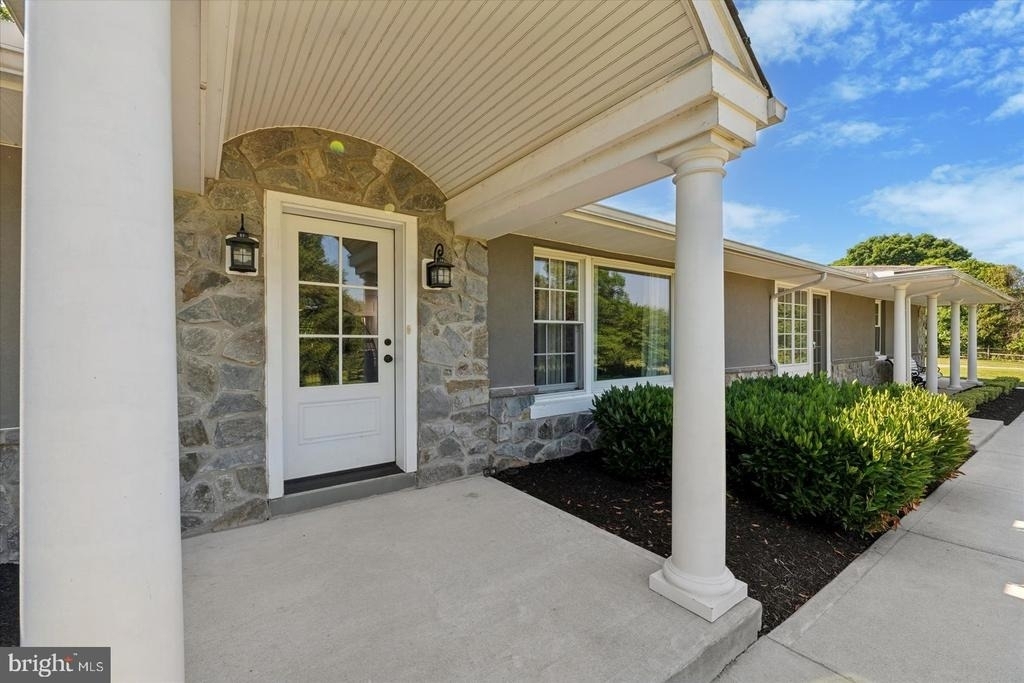 432 Webb Road - Photo 1