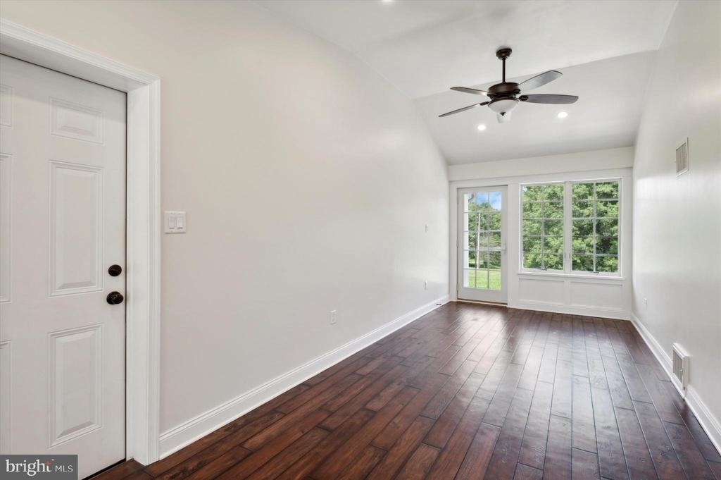 432 Webb Road - Photo 12