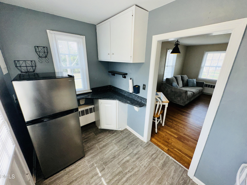 1700 Roslyn - Photo 5