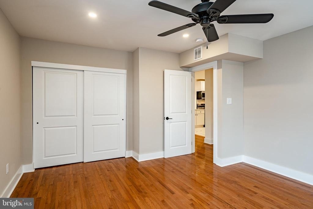 21 Gay Street - Photo 13
