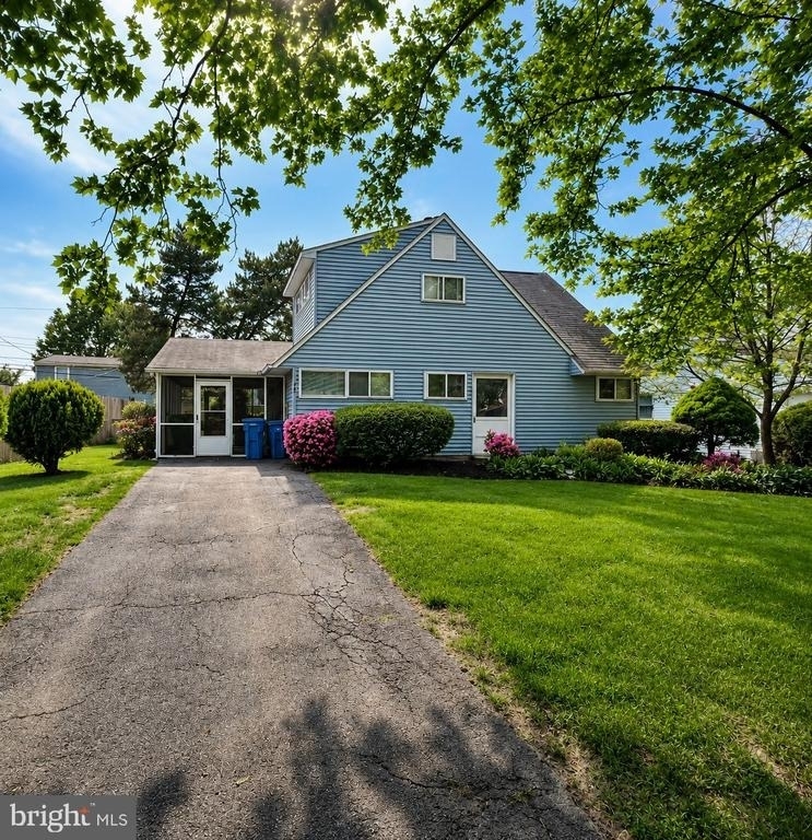 15 Catalpa Lane - Photo 0