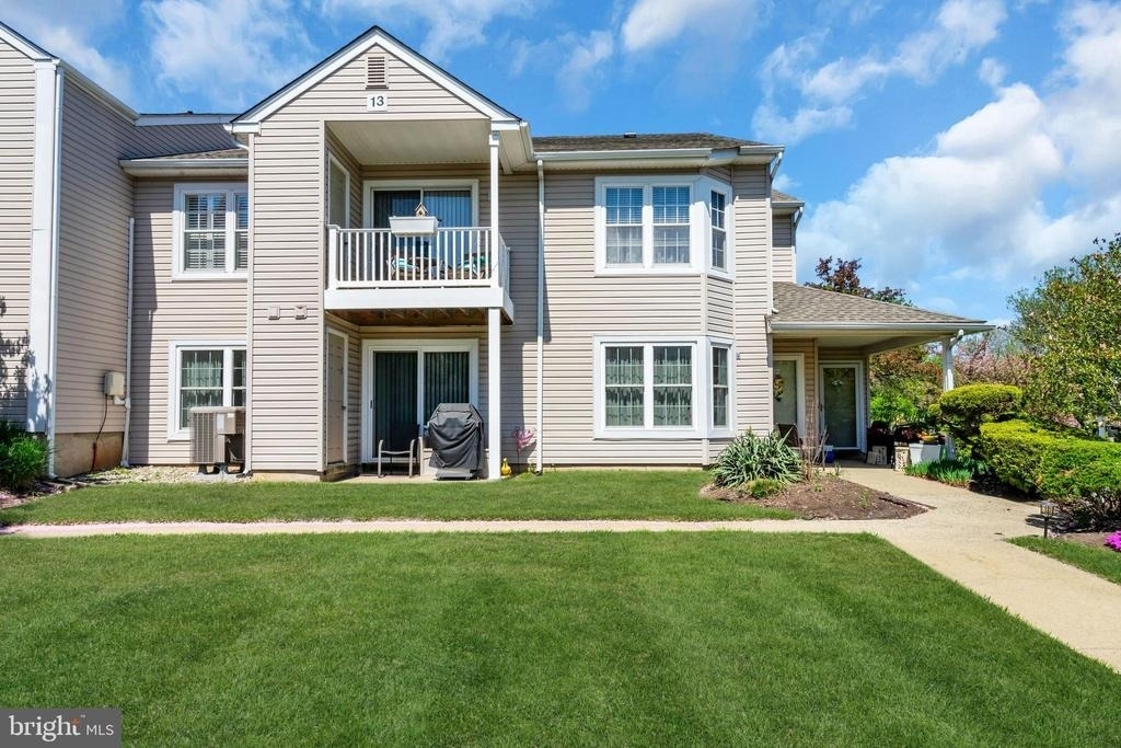 1307 Bennett Place - Photo 2