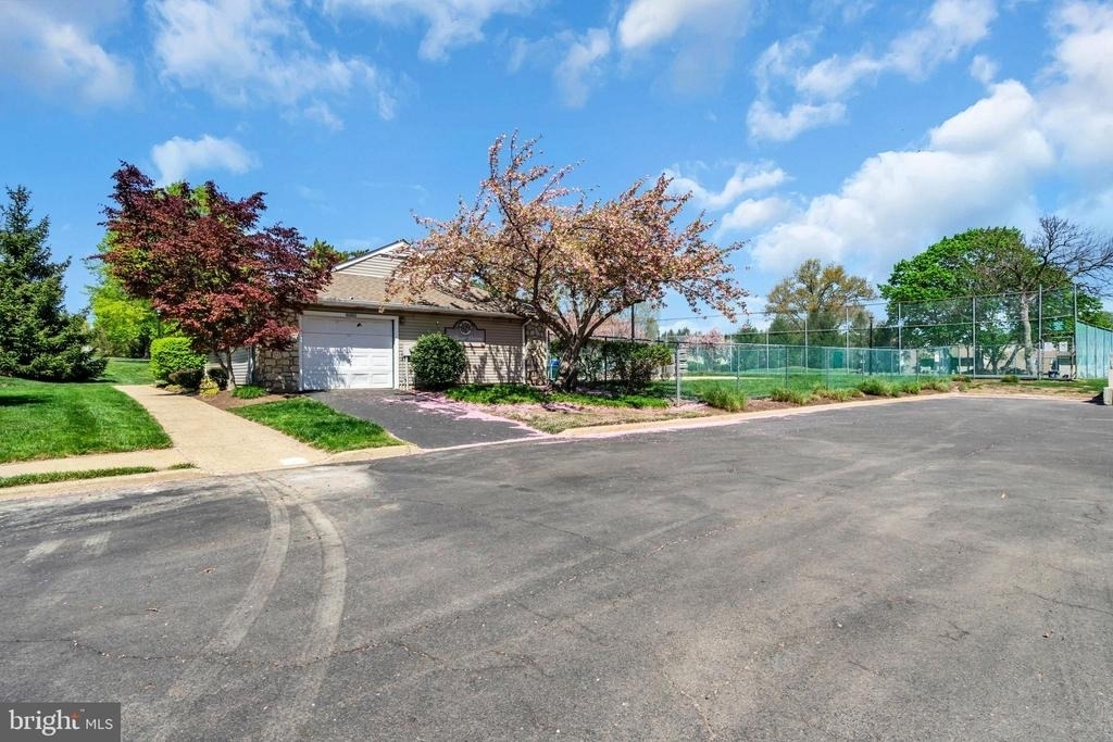 1307 Bennett Place - Photo 43