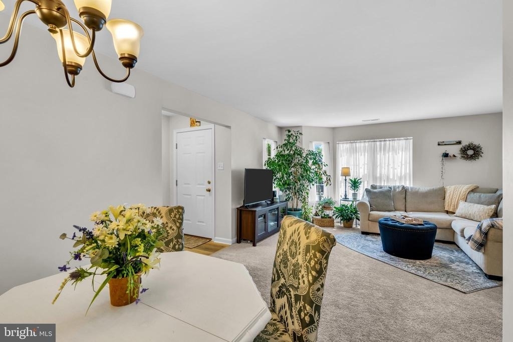 1307 Bennett Place - Photo 14