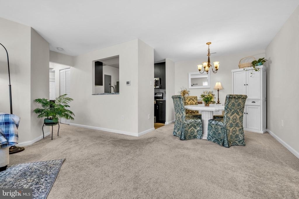 1307 Bennett Place - Photo 10