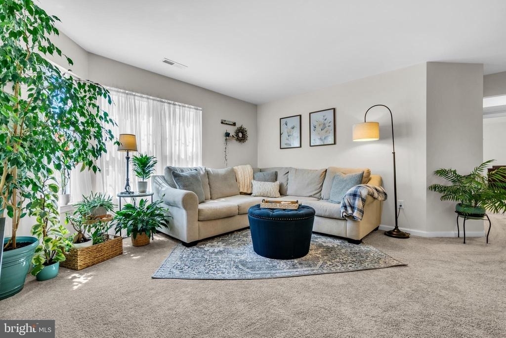 1307 Bennett Place - Photo 8