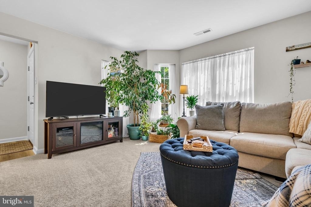 1307 Bennett Place - Photo 9