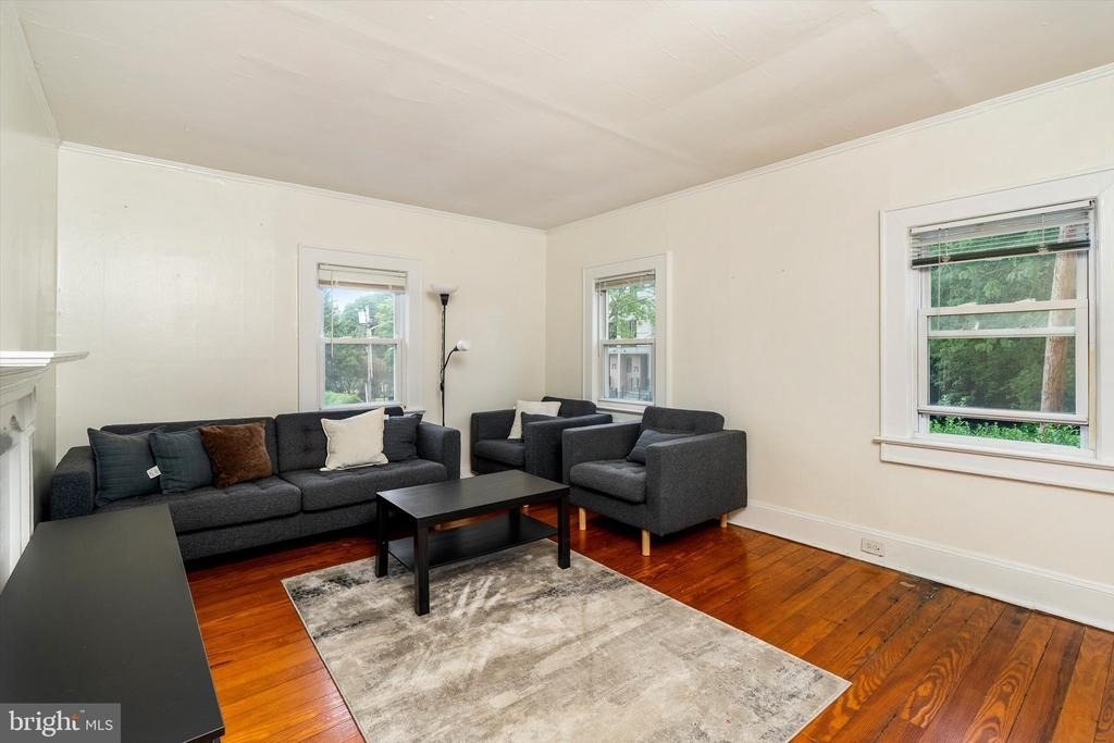 106 Spruce Street - Photo 9