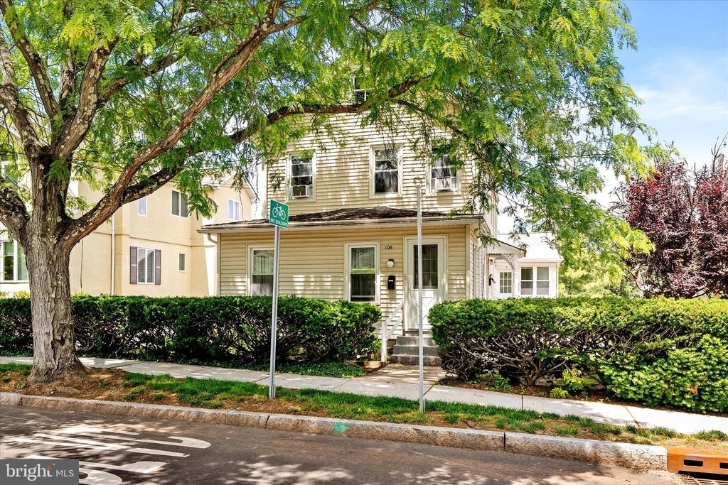 106 Spruce Street - Photo 0