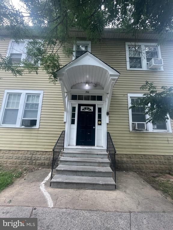 700 Hunter Street - Photo 0