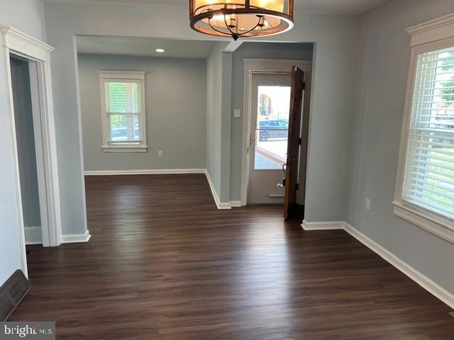 213 Maple Terrace - Photo 8