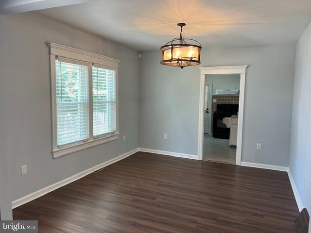 213 Maple Terrace - Photo 7