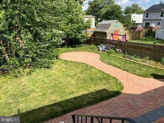 213 Maple Terrace - Photo 33