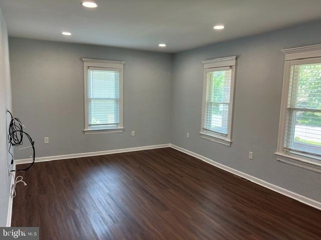 213 Maple Terrace - Photo 5