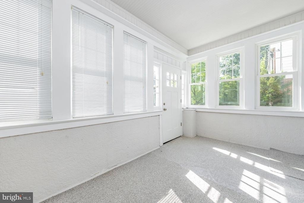 511 Bettlewood Avenue - Photo 2