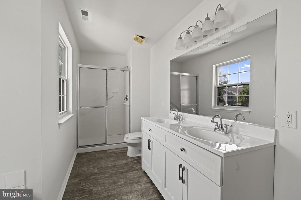 124 Buckingham Way - Photo 4