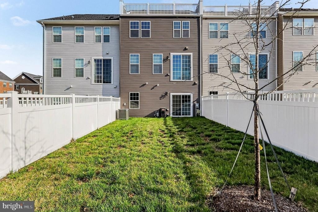 10878 Foxtrot Circle - Photo 34